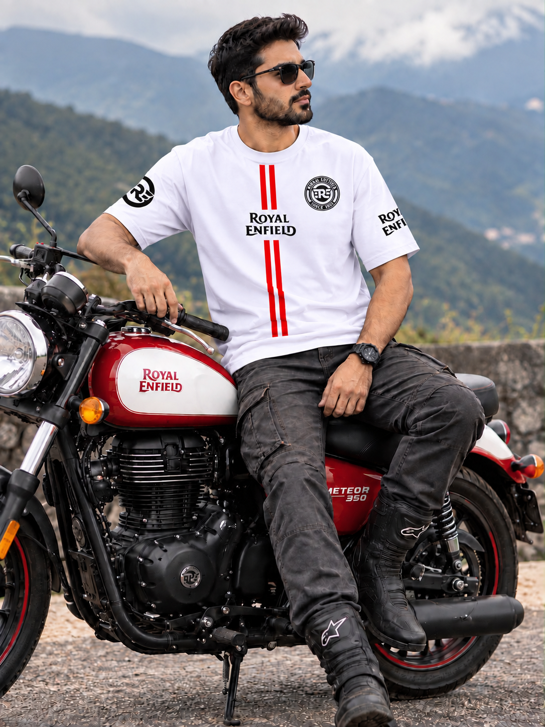 Royal Enfield Meteor 350 Graphic Regular Fit T-Shirt